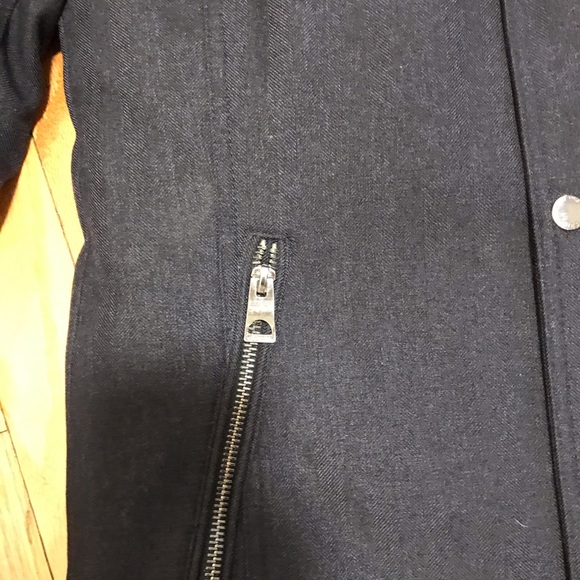 Like new Men’s Guess winter Coat Navy Blue Size XS - Picture 2 of 8